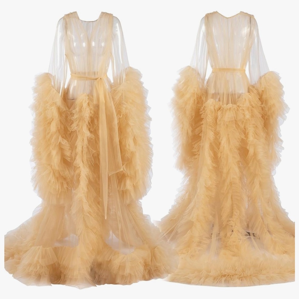 NEW Tulle Robe. (Missing Belt.)